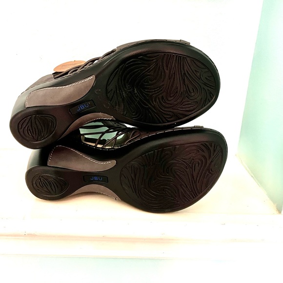 JBU Dark Tan Sandals 7M NWT - Picture 2 of 6
